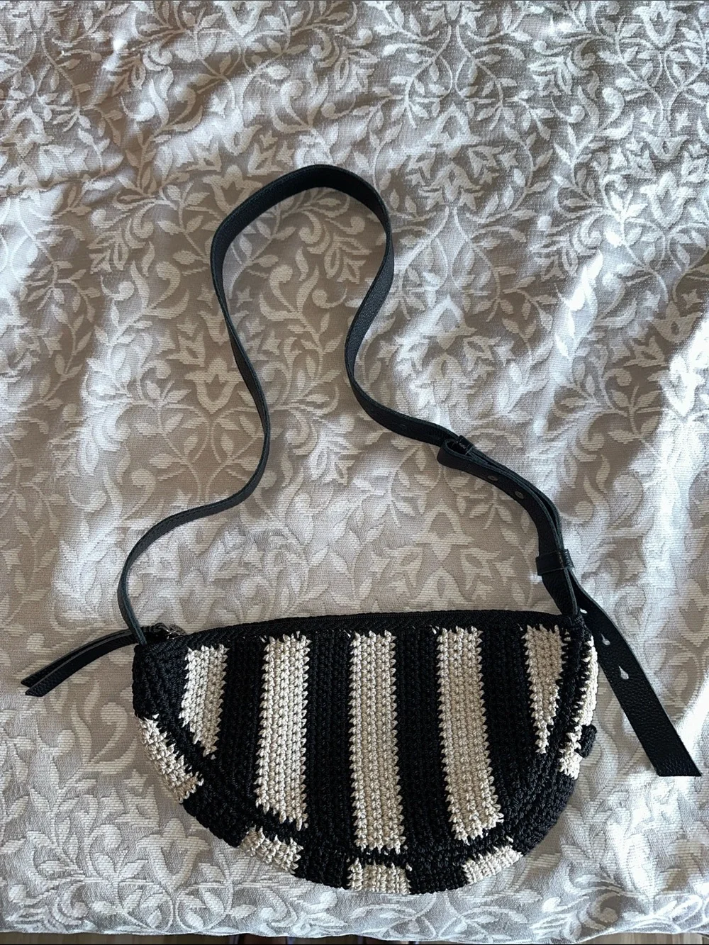 The Sak Tess Sling